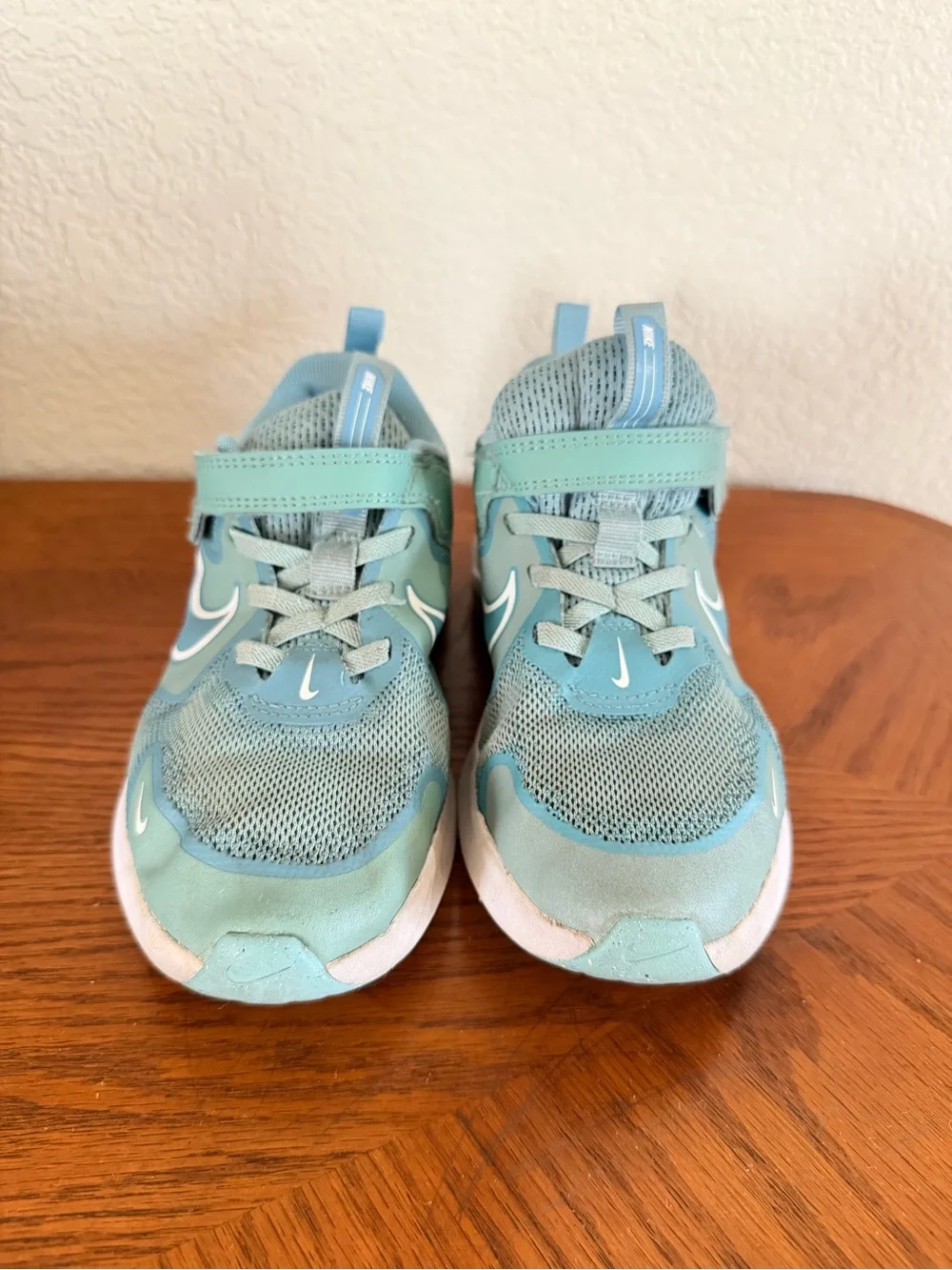 Nike Kids' Cosmic Runner Girls Shoes